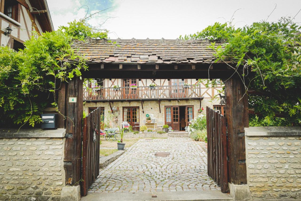Au Fil De L'Eau & Gite "Le Jardin Du Moulin" Fourges Екстериор снимка